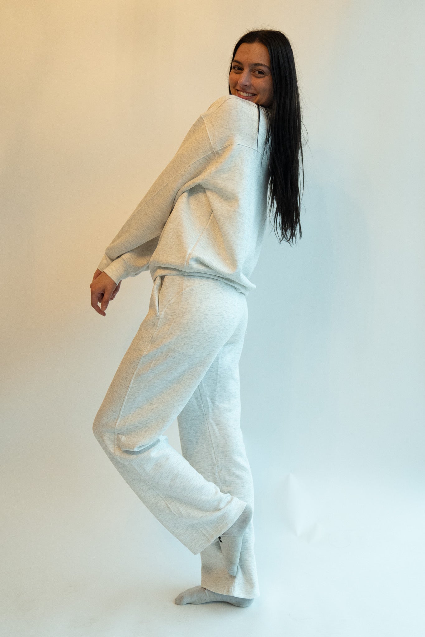 Airy Crew - Heather White
