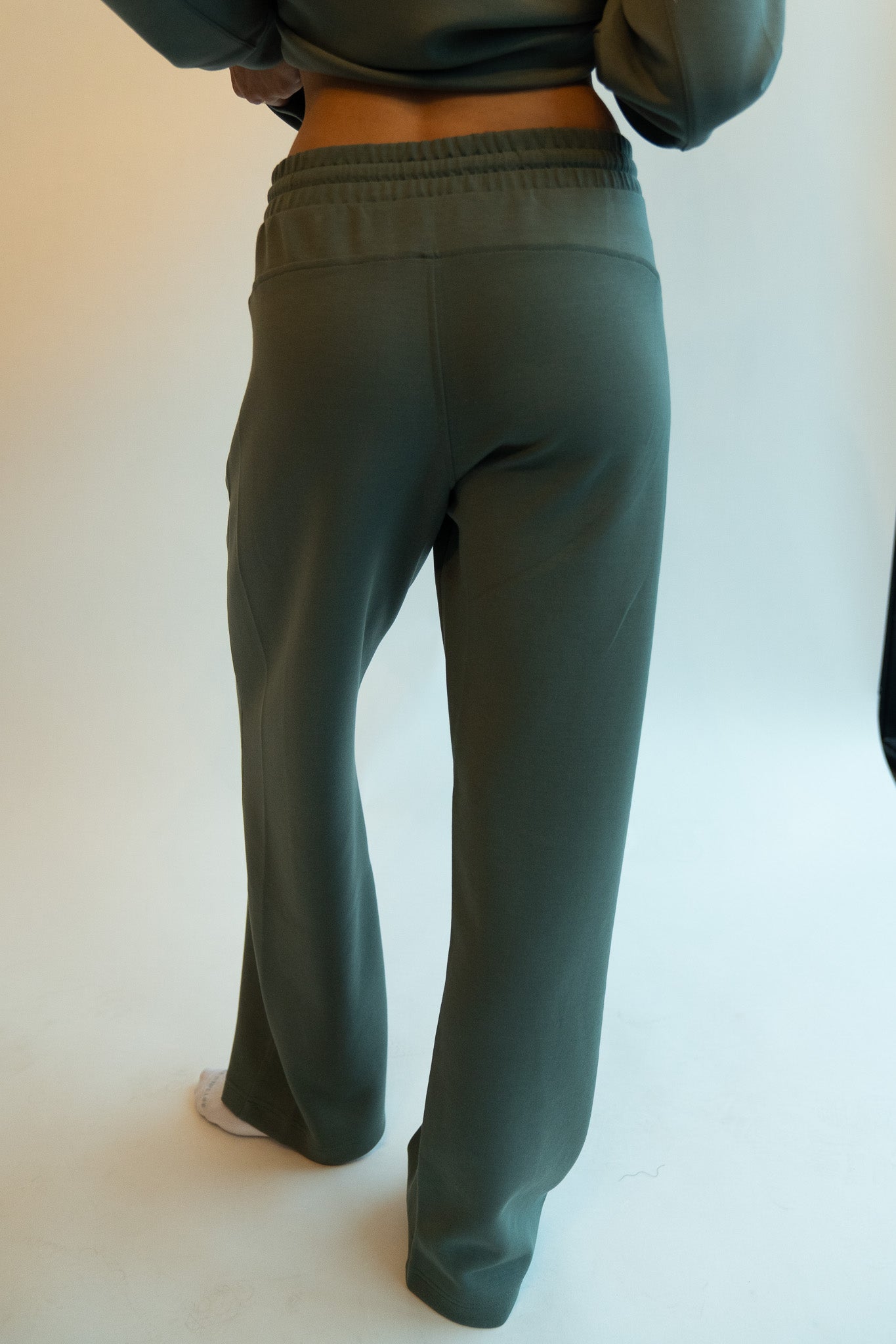 Airy Sweatpants - Forest Green
