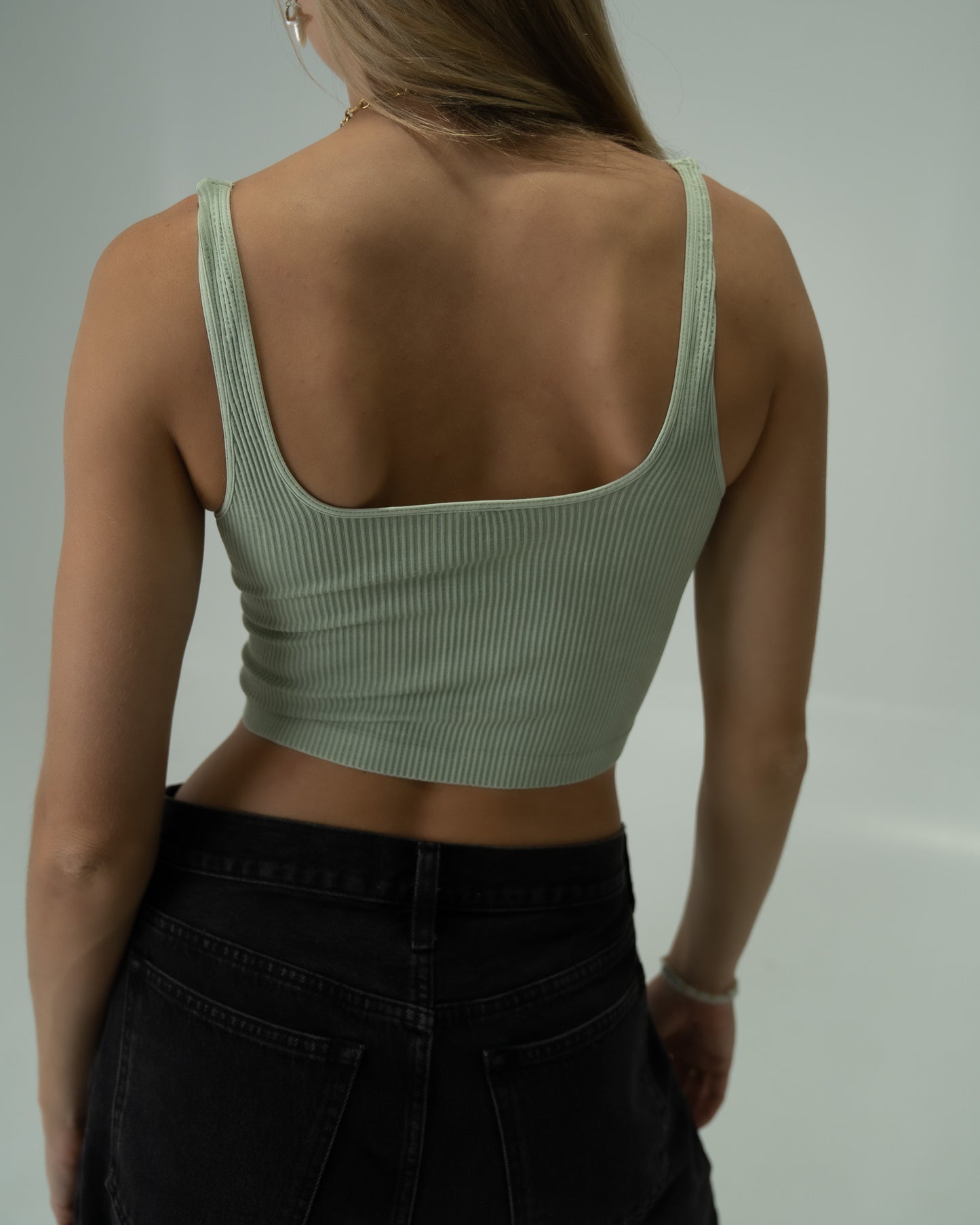 Lightweight Ribbed Tank
