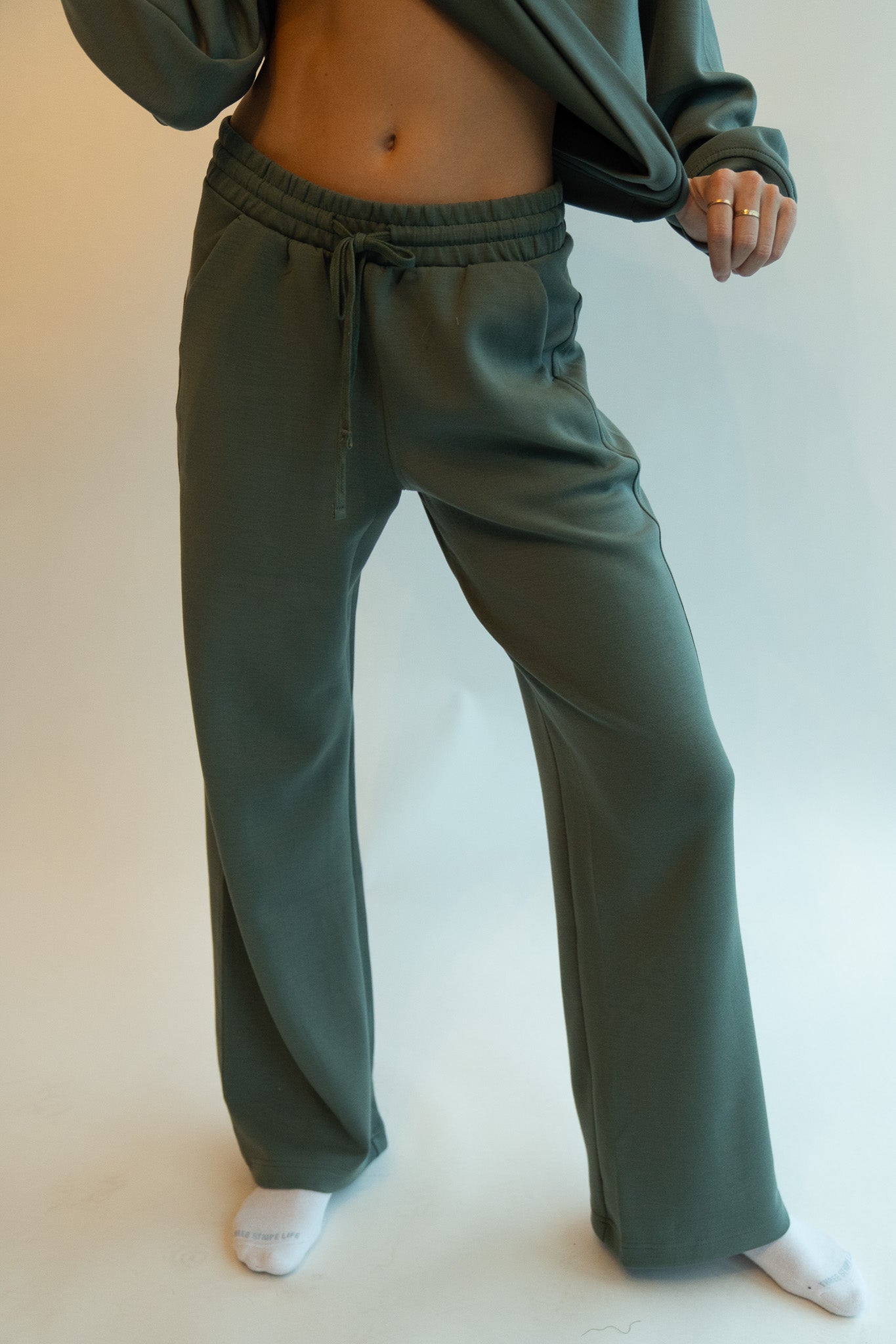 Airy Sweatpants - Forest Green